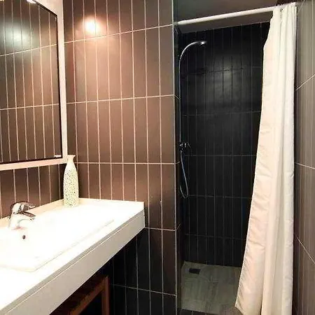 Apartment Borne Building